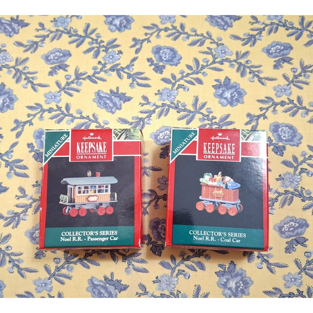 Vintage 1990/91 Hallmark Mini Christmas Keepsake Ornaments Passenger/ Coal Cars